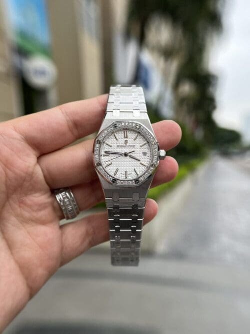 Audemars Piguet Royal Oak 34mm with White Dial and Metal Wire Bracelet -