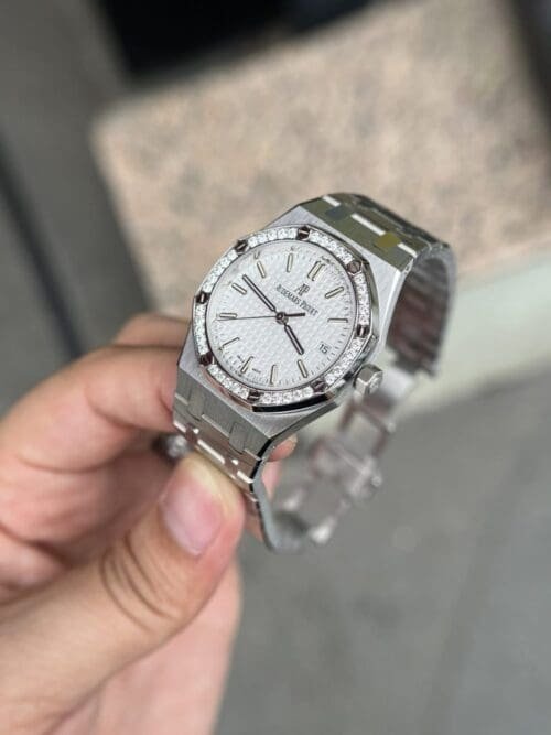 Audemars Piguet Royal Oak 34mm with White Dial and Metal Wire Bracelet -